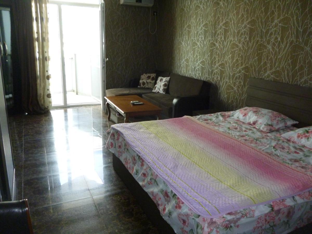 Apartamento Batumi Orbi Sea Tawers Exterior foto